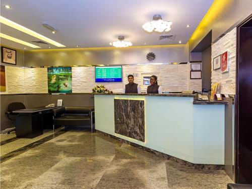 Oasis Deira Hotel Dubai Exterior foto